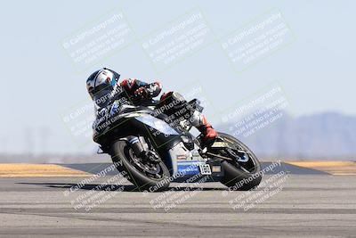 media/Apr-20-2025-CVMA (Sun) [[39090e8767]]/Race 16-Formula Middleweight/